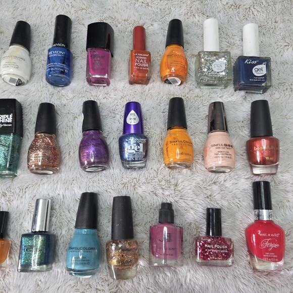 Mixed lot of Nail Polish Lot of 30 Assorted Colors Lot 2 - Picture 11 of 16